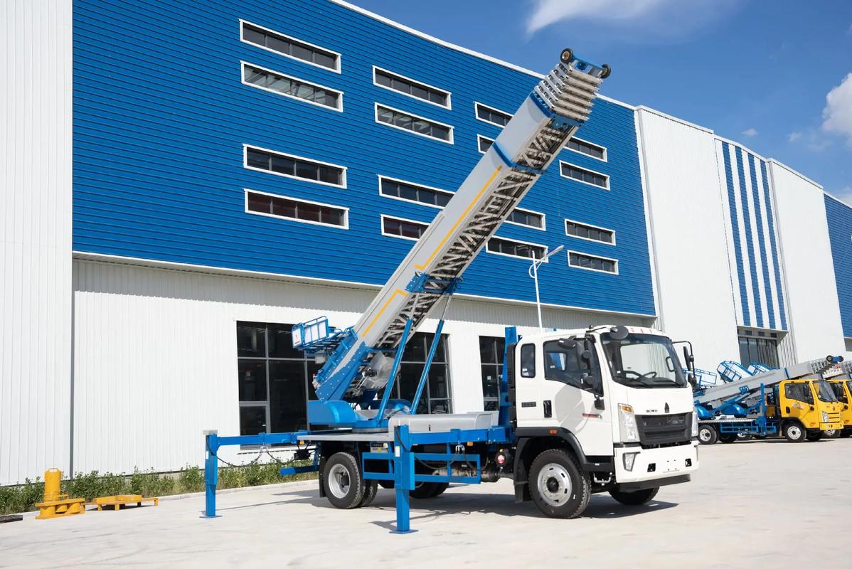 阜阳颍东小型云梯车上料车租赁多少钱