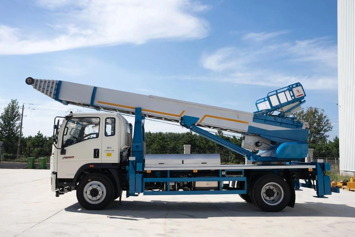 阜阳颍东云梯上料车租赁费用