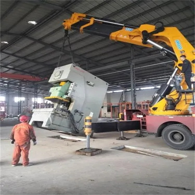 阜阳颍东80吨折臂吊车出租附近电话